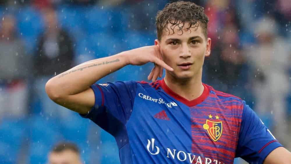 Esposito rivela: "Ho detto a Biraghi di far battere i rigori a Cabral visto che lui ha sbagliato a Cagliari"