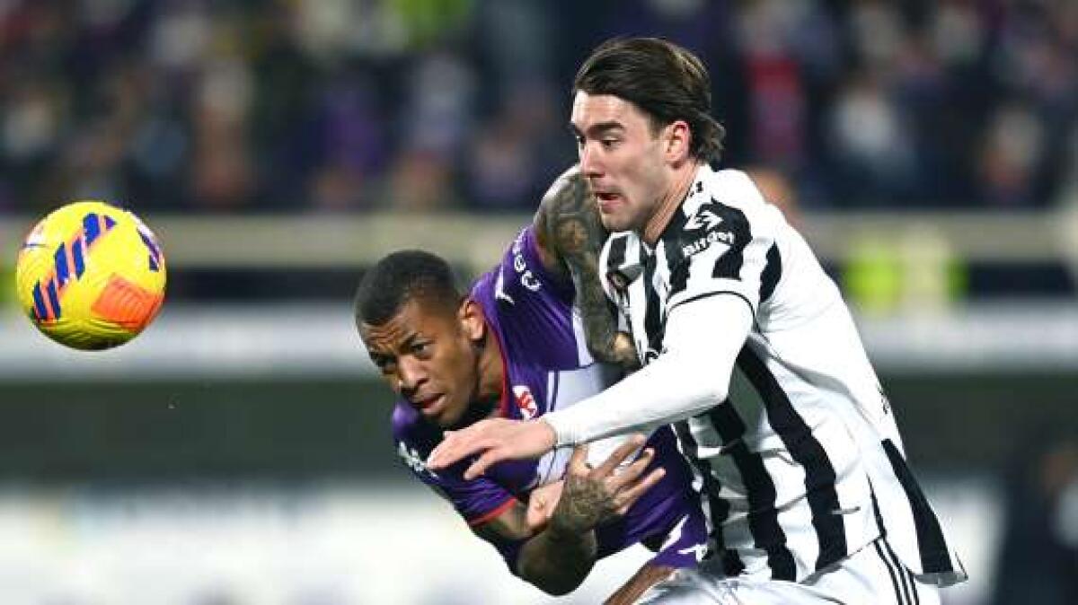 La Stampa: "Vlahovic mandato in tilt dal Franchi. Il resto l'hanno fatto i fantasmi nella sua testa" - 