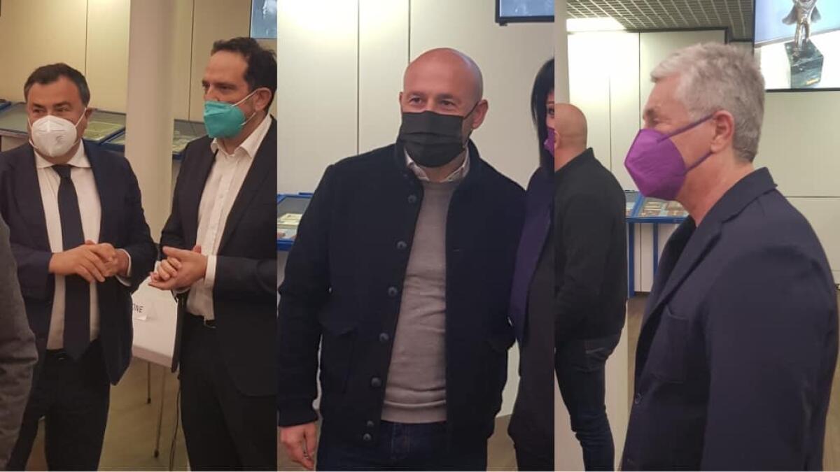 Italiano, Joe Barone e Pradè a Coverciano per la consegna delle due coppe Viareggio alla Fiorentina - 