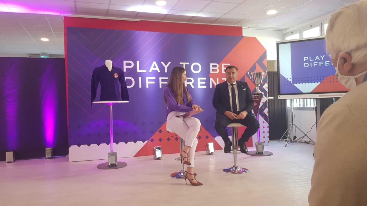 La Fiorentina presenta il nuovo logo, Joe Barone: "Quest'idea nasce da quando siamo arrivati" - 
