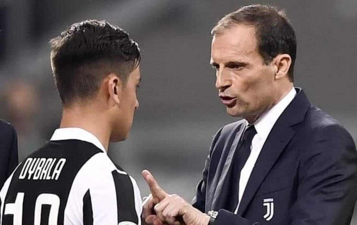 Juve, furiosa lite nello spogliatoio tra Dybala e Allegri. Il tecnico si arrabbia: "Proprio tu..." - 