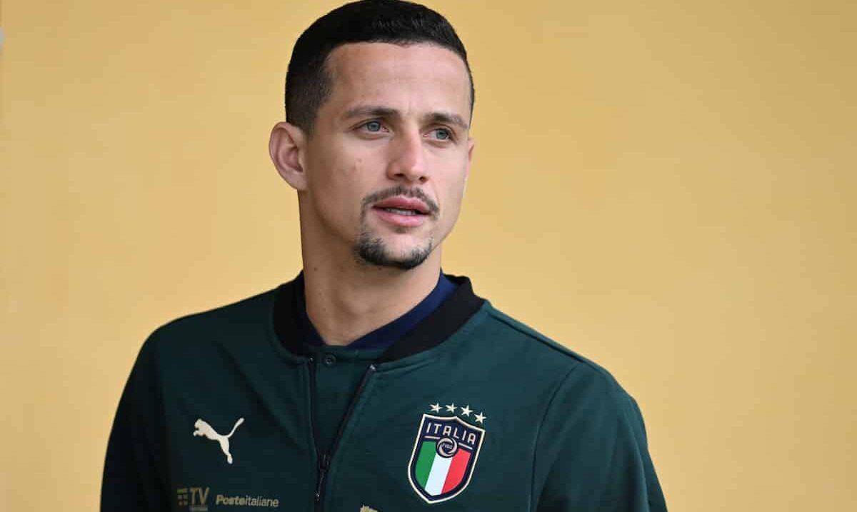 Tutti, con una scusa, lasciano la nazionale per non giocare in Turchia, è il turno di Luiz Felipe - FLORENCE, ITALY - JANUARY 26: Luiz Felipe of Italy looks on during a Italy training session at Centro Tecnico Federale di Coverciano on January 26, 2022 in Florence, Italy. (Photo by Claudio Villa/Getty Images)