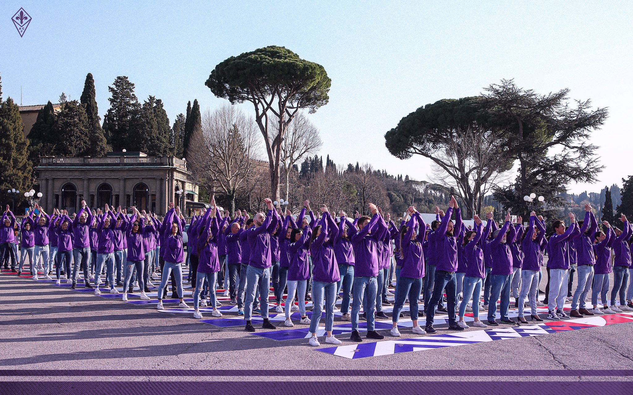 Il Flash Mob della Fiorentina a Piazzale Michelangelo per presentare il nuovo stemma. Il video
