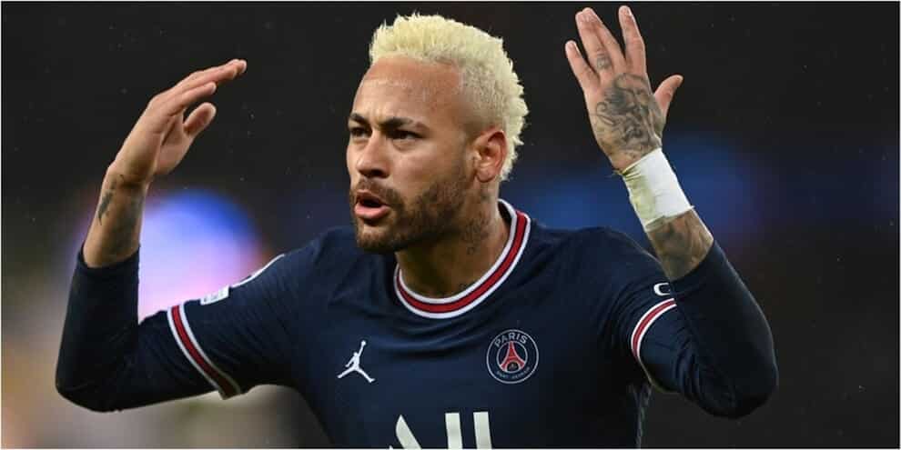 Donnarumma fa la papera a Madrid, nello spogliatoio a fine gara Neymar gli mette le mani addosso