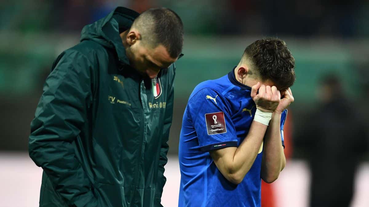 I superstiti della nazionale Italiana che partono per la Turchia, c'è anche il capitano viola Biraghi
