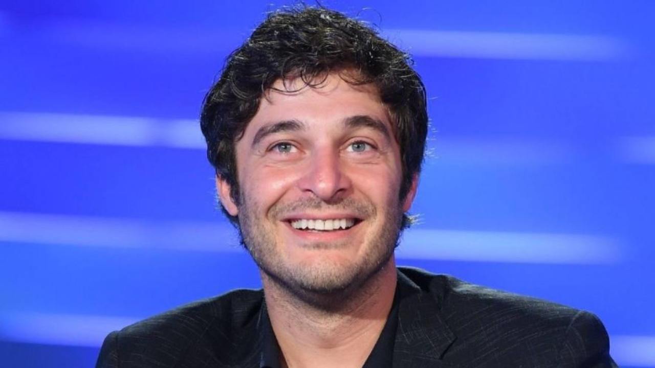 Lino Guanciale e il suo tifo per la Fiorentina da lontano: "Per colpa di mio padre e di Baggio"