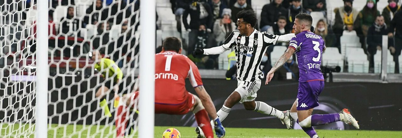Juventus-Fiorentina 1-0. Il gol di Cuadrado nel recupero scaccia la crisi  (e aggancia la Viola in classifica)