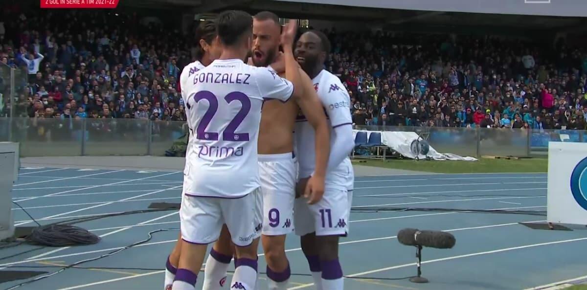 La Fiorentina espugna il Maradona, battuto il Napoli 3-2. Continua la corsa per l'Europa - 