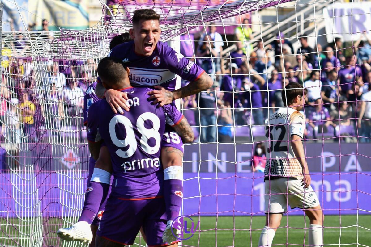 PAGELLE VIOLA, TORREIRA SUPER STAR, CASTROVILLI SEMPRE MEGLIO, ENTRA MALE SOTTIL - Esultanza Lucas Torreira