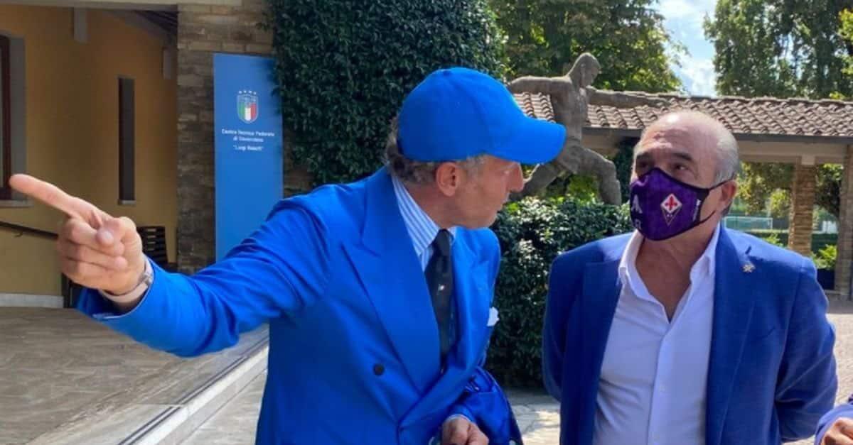 Lapo Elkann provoca: "Stasera sia una partita cotta e mangiata" e mette la faccina della bistecca - 