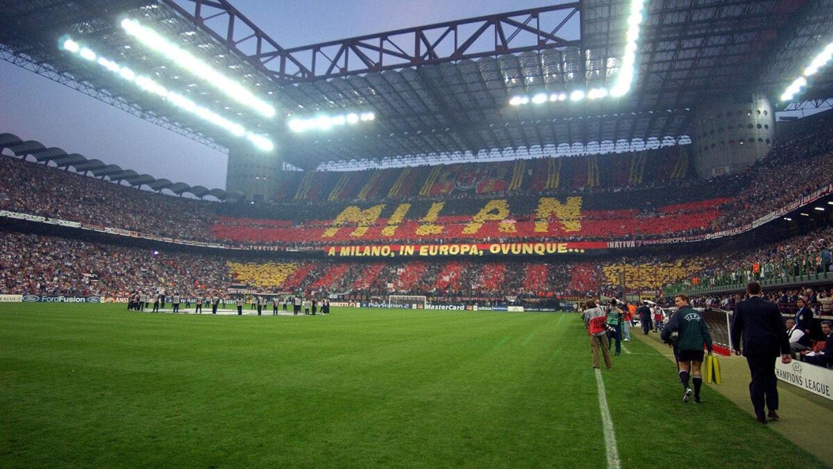 Da Milano annunciano: "San Siro domenica sarà tutto esaurito per la partita contro la Fiorentina" - 