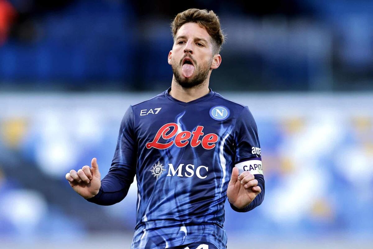 Al 58' Napoli-Fiorentina 1-1. In gol Mertens entrato poco prima - Napoli 23/01/2022 - campionato di calcio serie A / Napoli-Salernitana / foto Insidefoto/Image Sport
nella foto: esultanza gol Dries Mertens