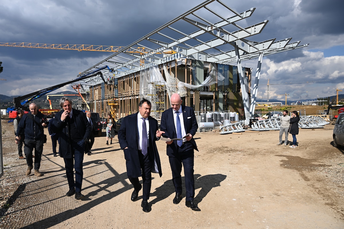 La Fiorentina ha fatto visitare il Viola Park a Infantino, Claudio Lotito, Valentina Vezzali e Casini