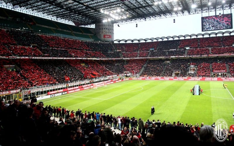 Da Milano annunciano: "San Siro domenica sarà tutto esaurito per la partita contro la Fiorentina"