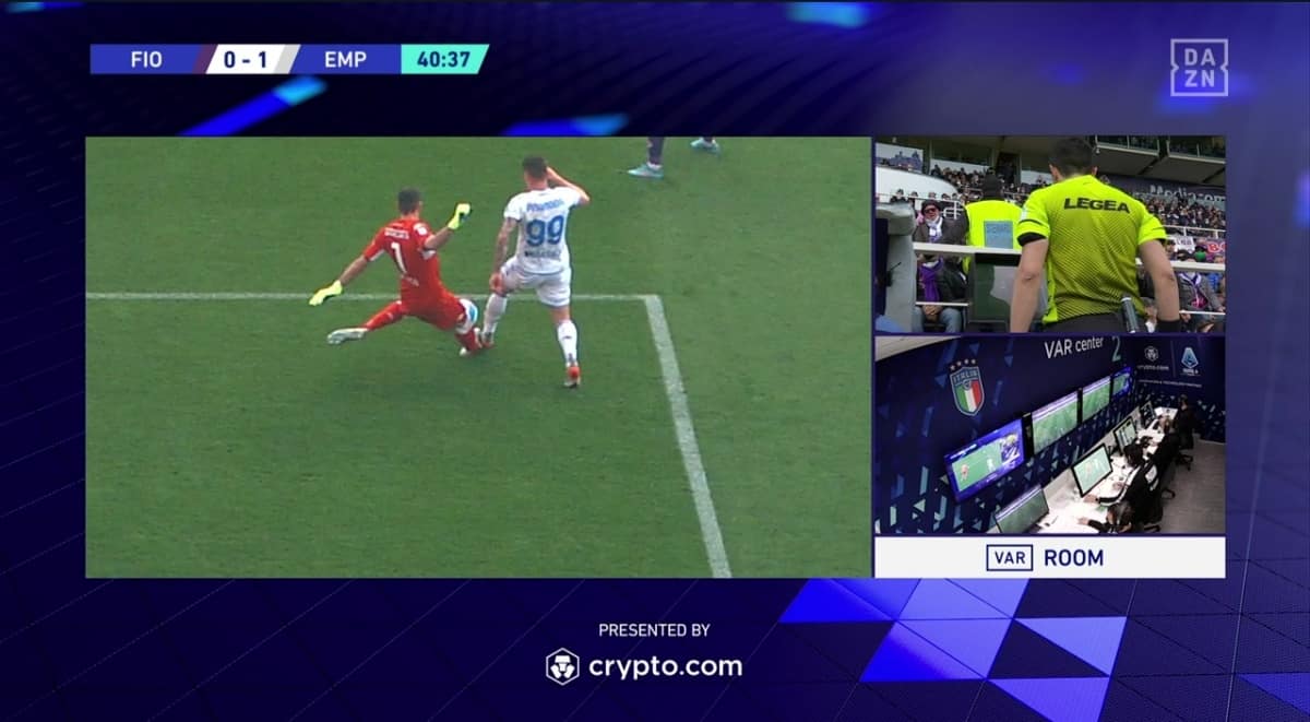 Pinamonti fa fallo su Terracciano, giusto annullare il gol dell'Empoli. C'è il giallo a Torreira