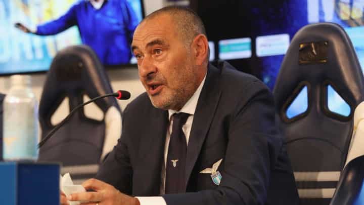 Sarri: "Giri per i campi e gli stadi di serie A e ti chiedi dove sei finito. Quante cavolate ho sentito"