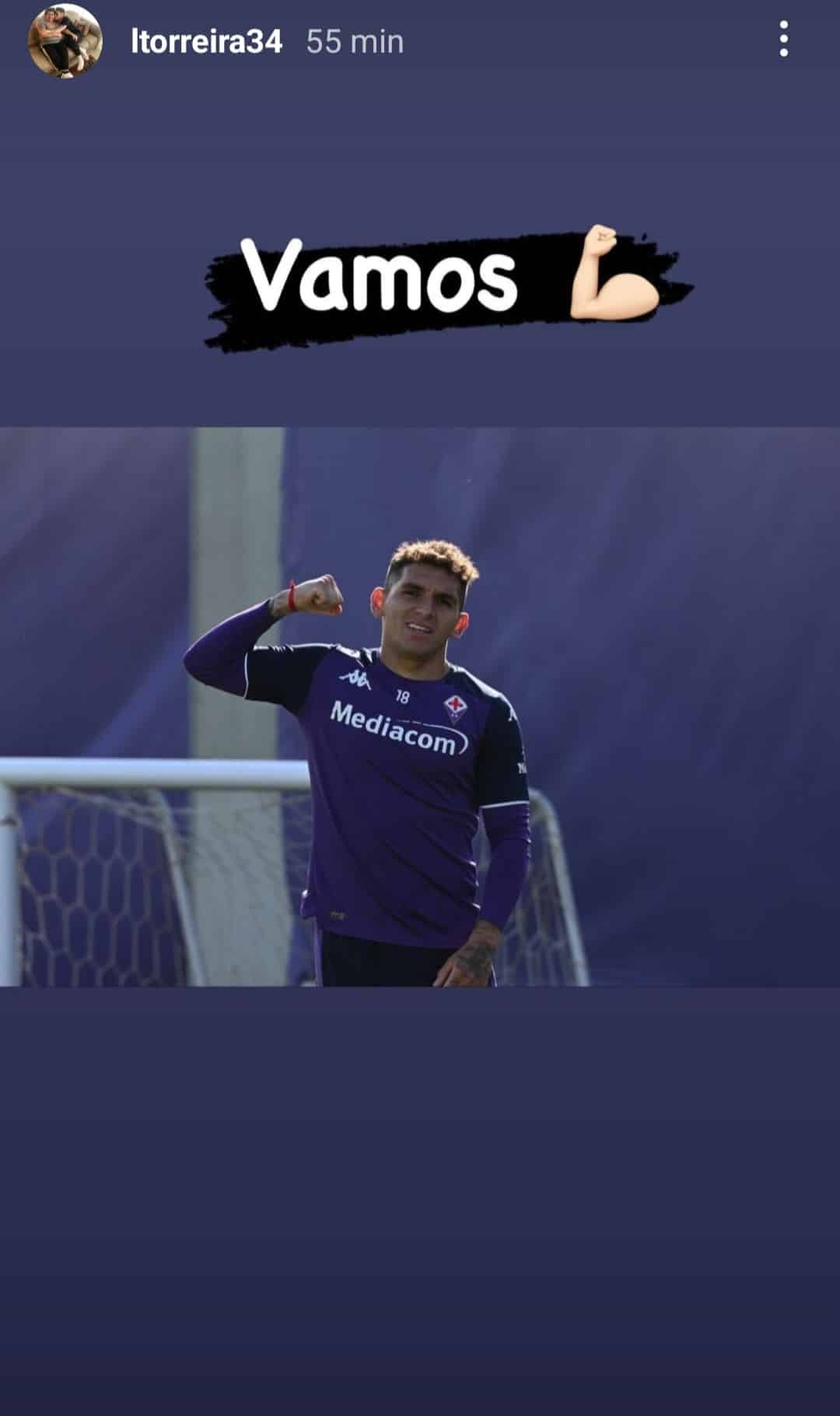 Torreira sorride, è tornato ad allenarsi sul campo, palleggi e corsa, scrive: "Di nuovo in campo"