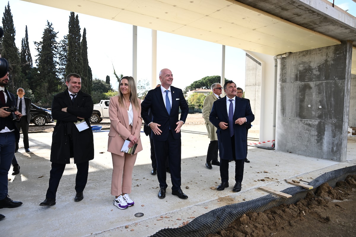 La Fiorentina ha fatto visitare il Viola Park a Infantino, Claudio Lotito, Valentina Vezzali e Casini