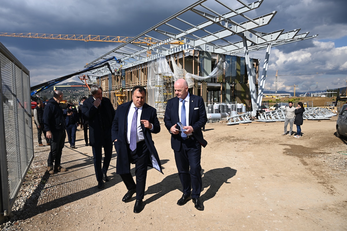 La Fiorentina ha fatto visitare il Viola Park a Infantino, Claudio Lotito, Valentina Vezzali e Casini