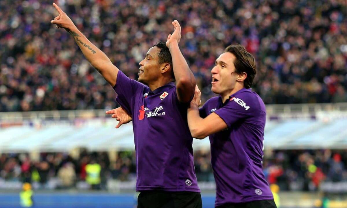 Ormai la Juventus cerca di copiare la Fiorentina, ora vuole Muriel per affiancarlo a Chiesa e Vlahovic - 