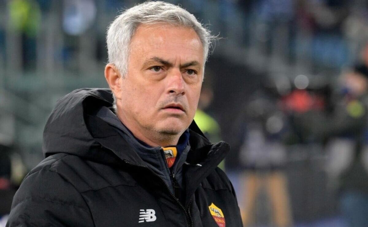 La Roma di Mourinho 'snobba' la gara con la Fiorentina. Stasera con il Leicester in campo i titolarissimi - 