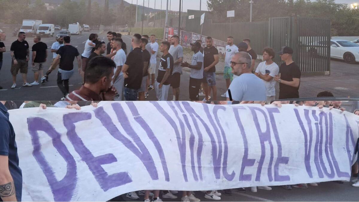 Trecento tifosi viola al centro sportivo per caricare la Fiorentina: "Domani facciamo la storia" - 