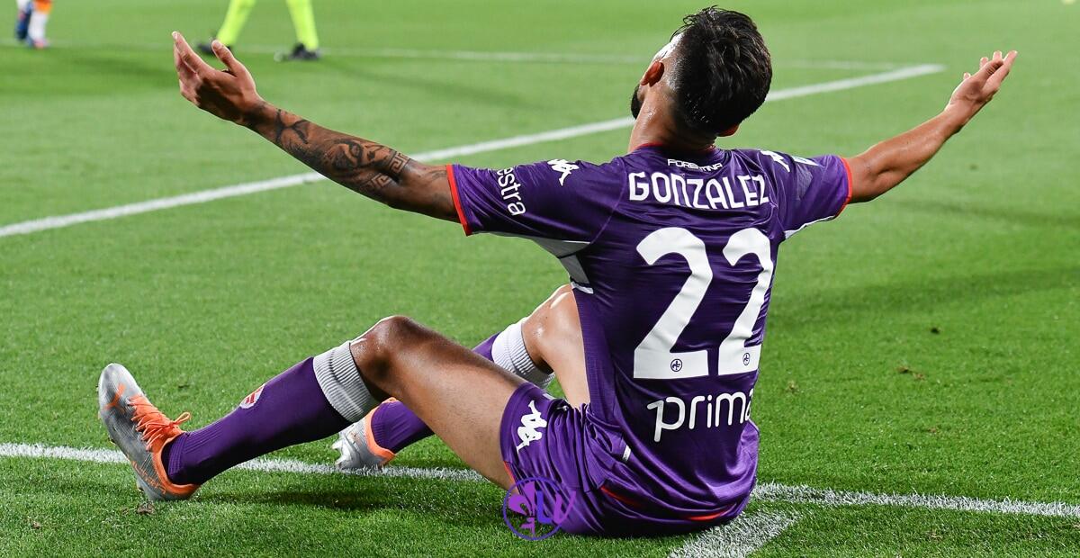 Nazione, urla, gesti e richiami, la serataccia di Nico Gonzalez braccato da Italiano - Firenze, stadio A.Franchi, 09.05.2021, Fiorentina-Roma, foto Lisa Guglielmi. Copyright Labaroviola.com