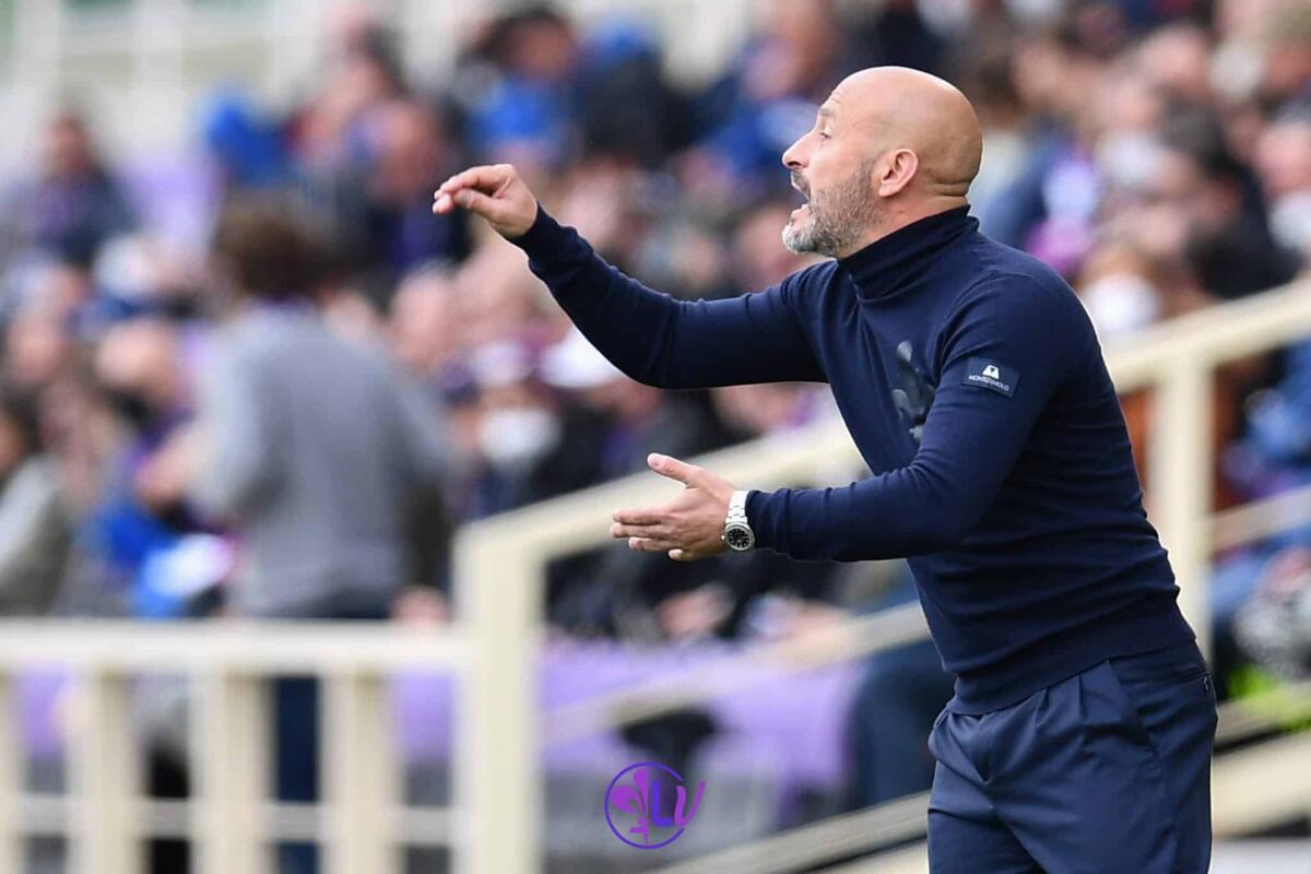 Dal CS: Tutta la Fiorentina a disposizione di Italiano, anche Odriozola è tornato ad allenarsi - Vincenzo Italiano