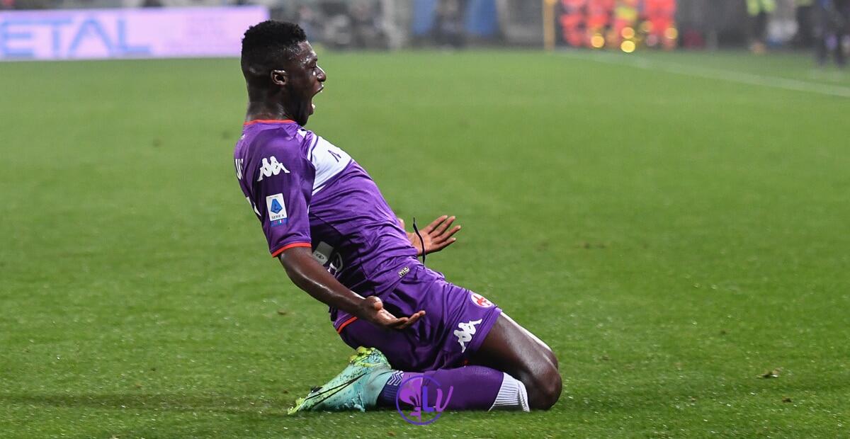 Esplode il Franchi, al 45' la Fiorentina è in vantaggio contro la Juventus. In gol Duncan - Firenze, stadio A.Franchi, 20.11.2021, Fiorentina-Milan, foto Lisa Guglielmi. Copyright Labaroviola.com
