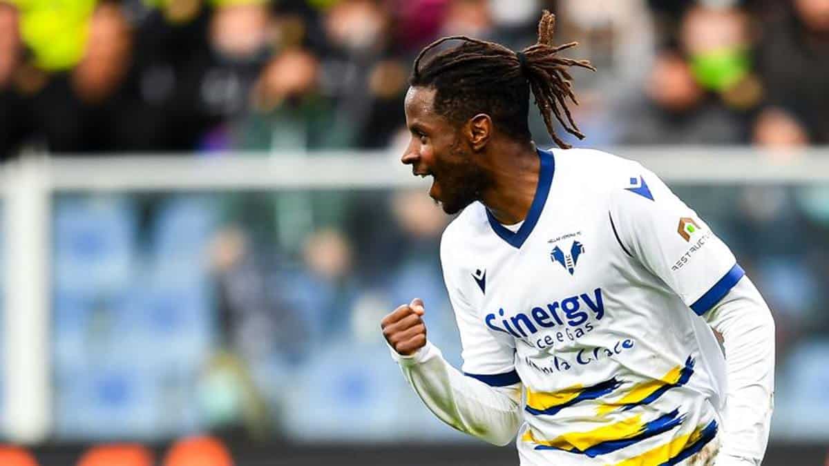 Ceccarini scrive: "C'è anche Tameze del Verona tra le ipotesi per il mercato della Fiorentina"