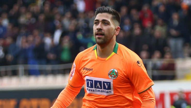 Dalla Grecia, la Fiorentina ha messo gli occhi su Bakasetas, ha clausola di rescissione di 12 milioni