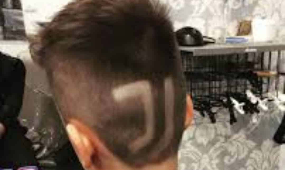 Papà fa fare taglio di capelli con logo Juventus a due figli. Mamma lo denuncia per maltrattamenti