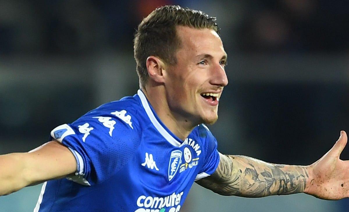 Tuttosport rivela: "Pinamonti è il primo obiettivo per l'attacco della Fiorentina, servono 17 milioni" - 