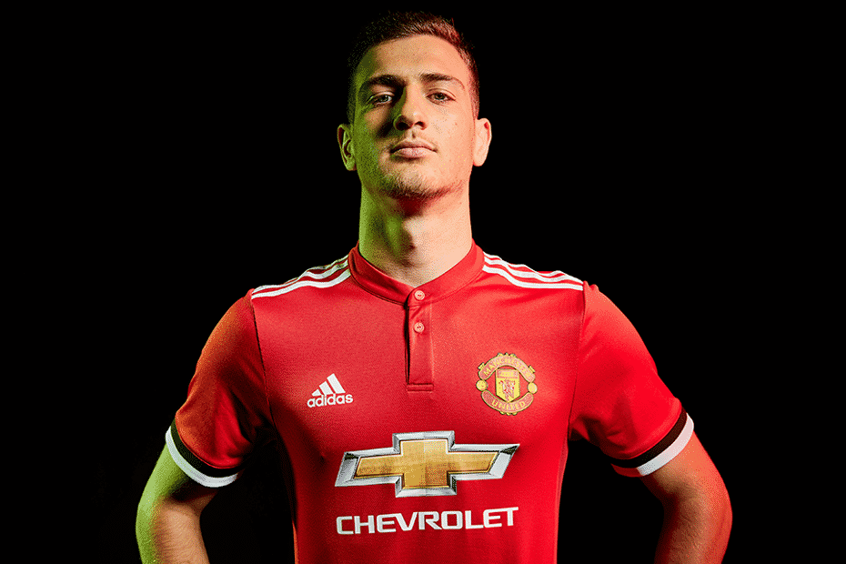Sfuma Dalot per la Fiorentina, l'agente sicuro: "Resterà allo United. È molto felice a Manchester"