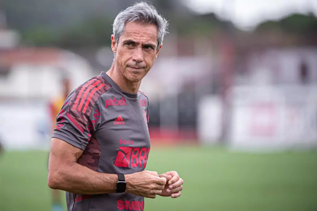 Tifosi in rivolta dopo la sconfitta del Flamengo: "Fiorentina liberaci da Paulo Sousa"