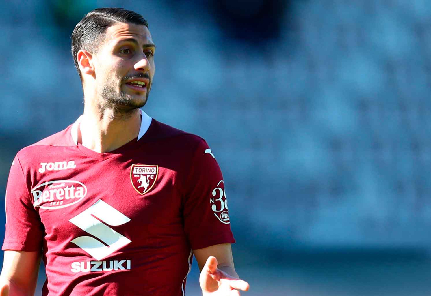 Radio Bruno annuncia: "Mandragora ha scelto la Fiorentina: sarà viola. È la sua scelta definitiva"