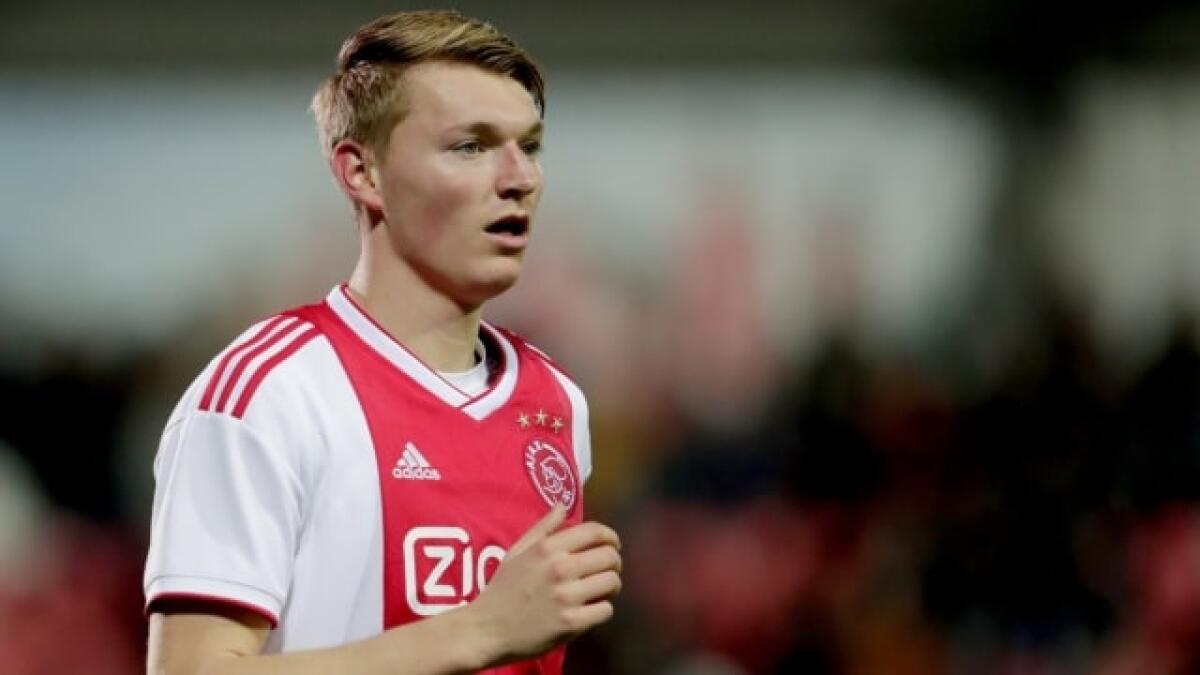Nazione, Fiorentina su Schuurs, vale 12 milioni: deciderà il suo futuro a metà della prossima settimana - AMSTERDAM, NETHERLANDS - NOVEMBER 9: Perr Schuurs of Ajax U23  during the Dutch Keuken Kampioen Divisie  match between Ajax U23 v NEC Nijmegen at the De Toekomst on November 9, 2018 in Amsterdam Netherlands (Photo by Broer van den Boom/Soccrates/Gett