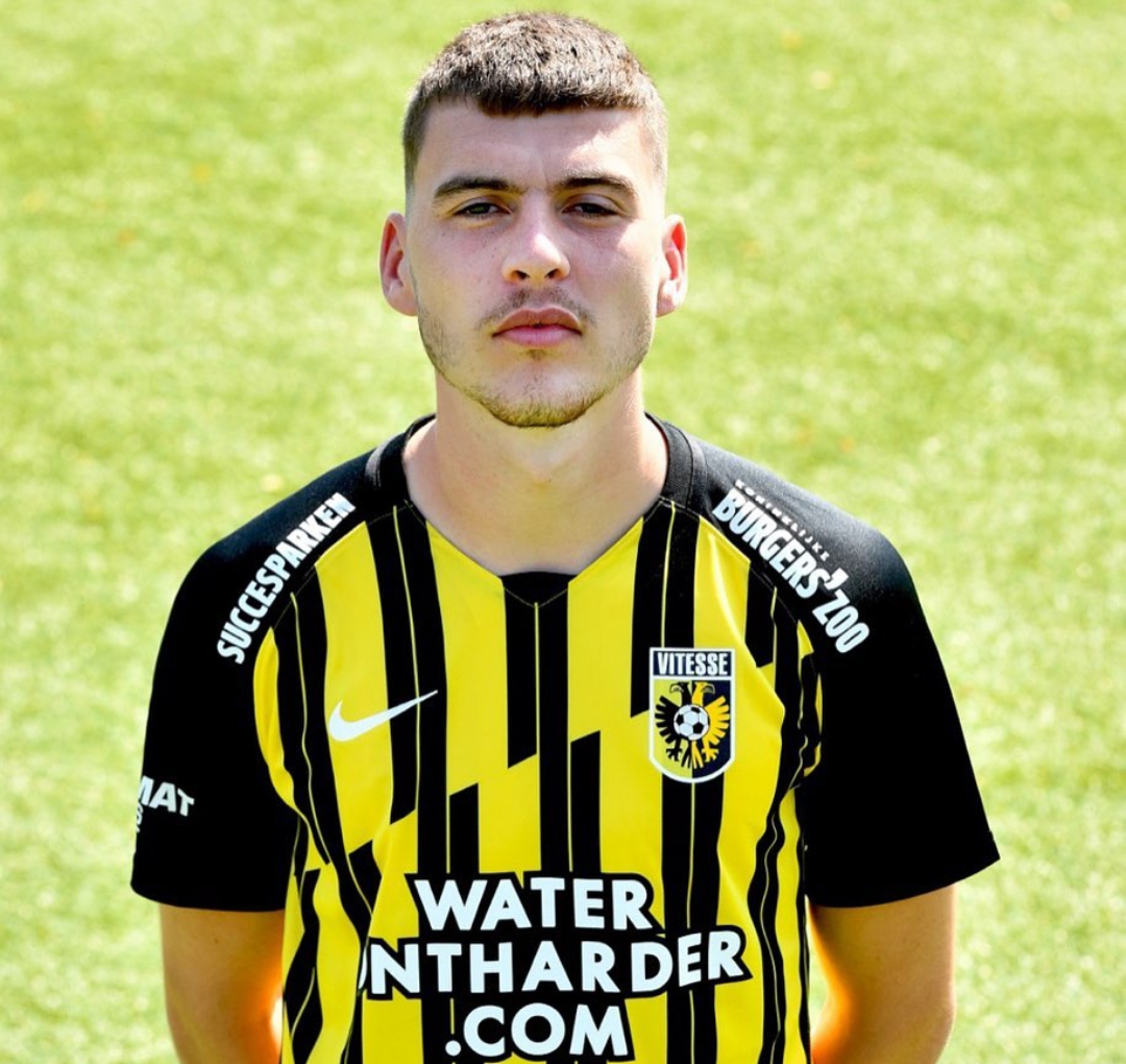 Repubblica, 54 calciatori sono troppi la Fiorentina deve dare una sforbiciata 