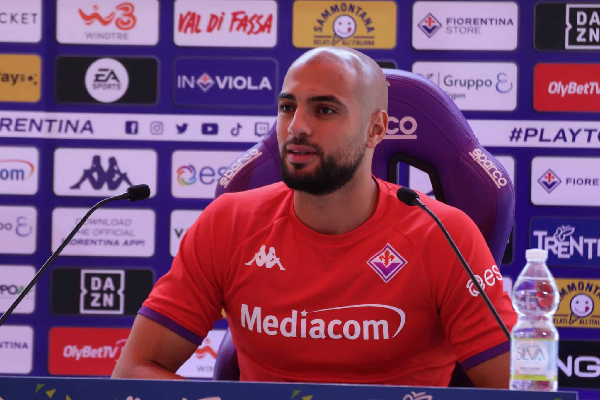 Moena, stadio Benatti, 21.07.2022, conferenza stampa Amrabat, foto Lisa Grelloni. Copyright Labaroviola.com