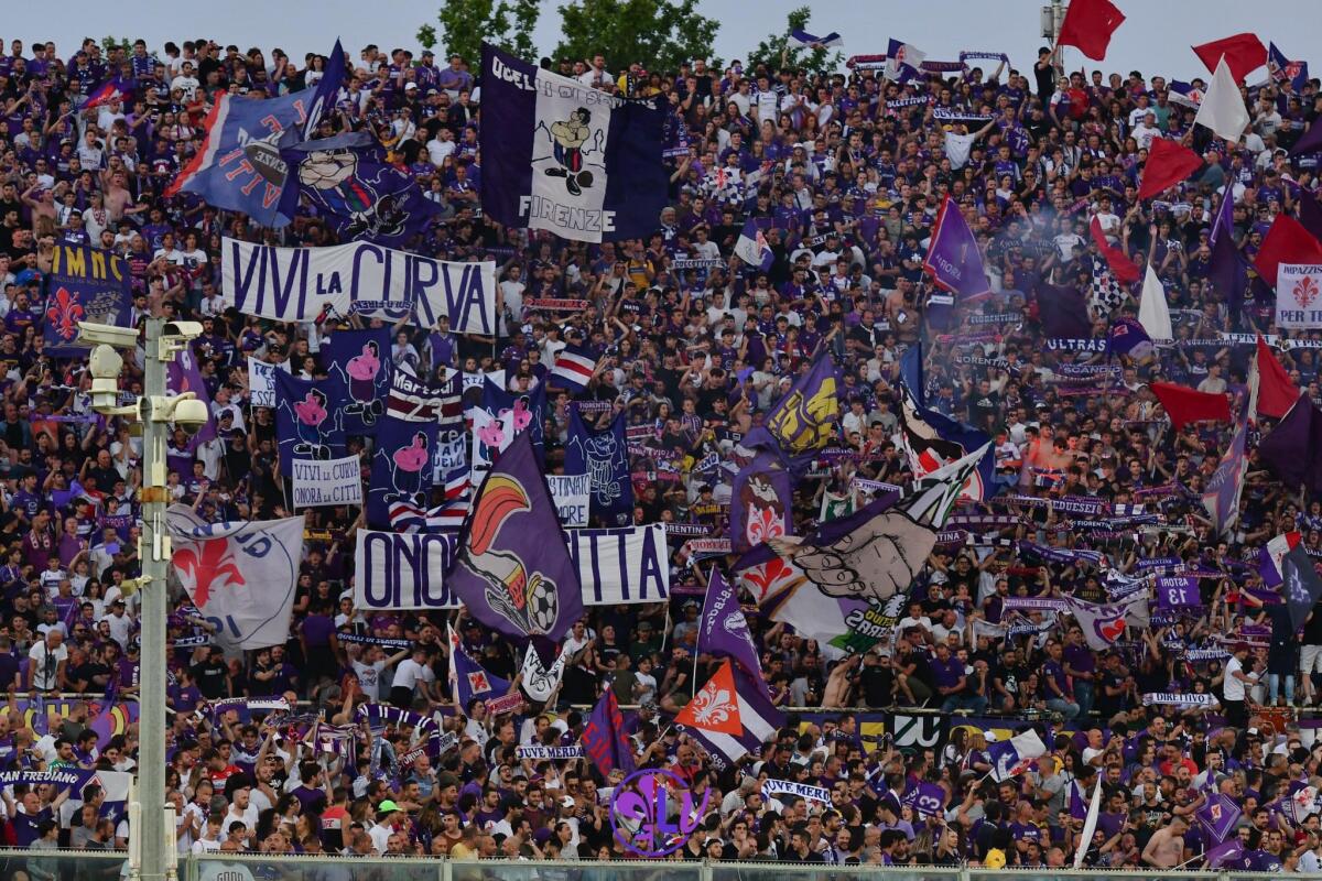 Nazione, attesi 2.500 tifosi della Fiorentina oggi al Castellani per il derby toscano  - Tifosi Fiorentina