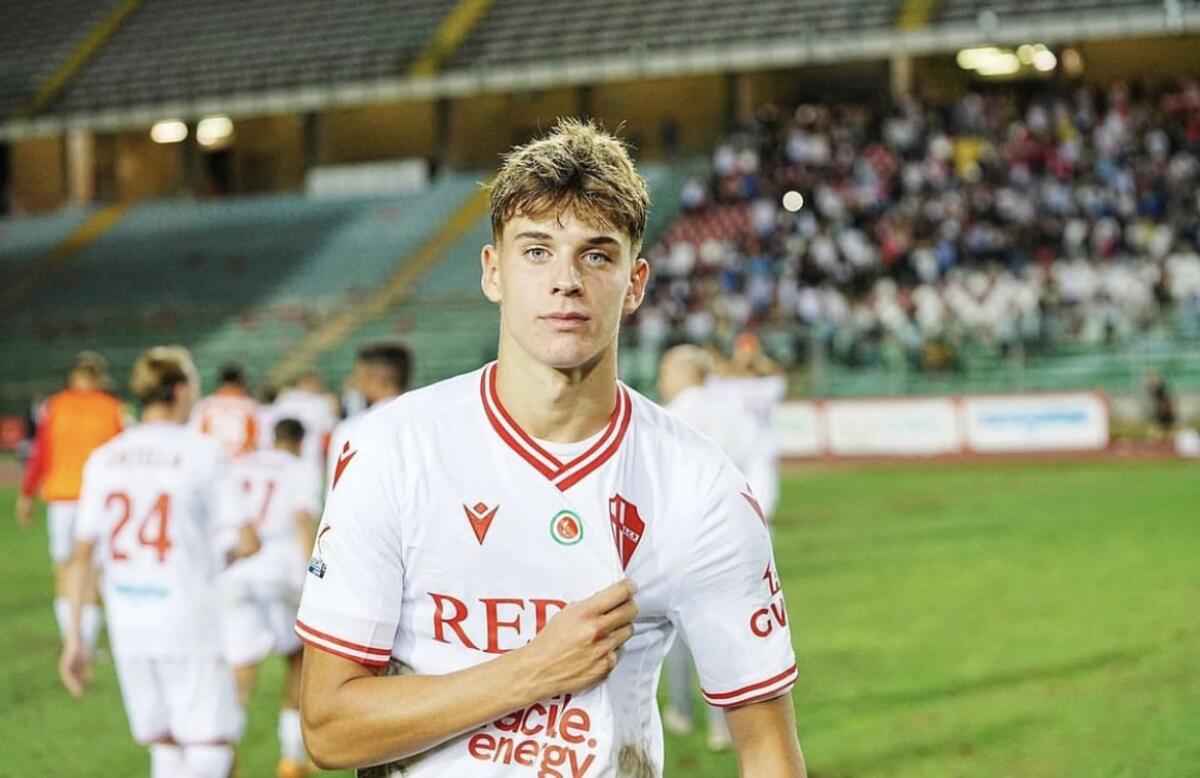 La Fiorentina mette gli occhi su Vasic, giovane talento del Padova che sta stregando la Serie C - Foto: Instagram Vasic