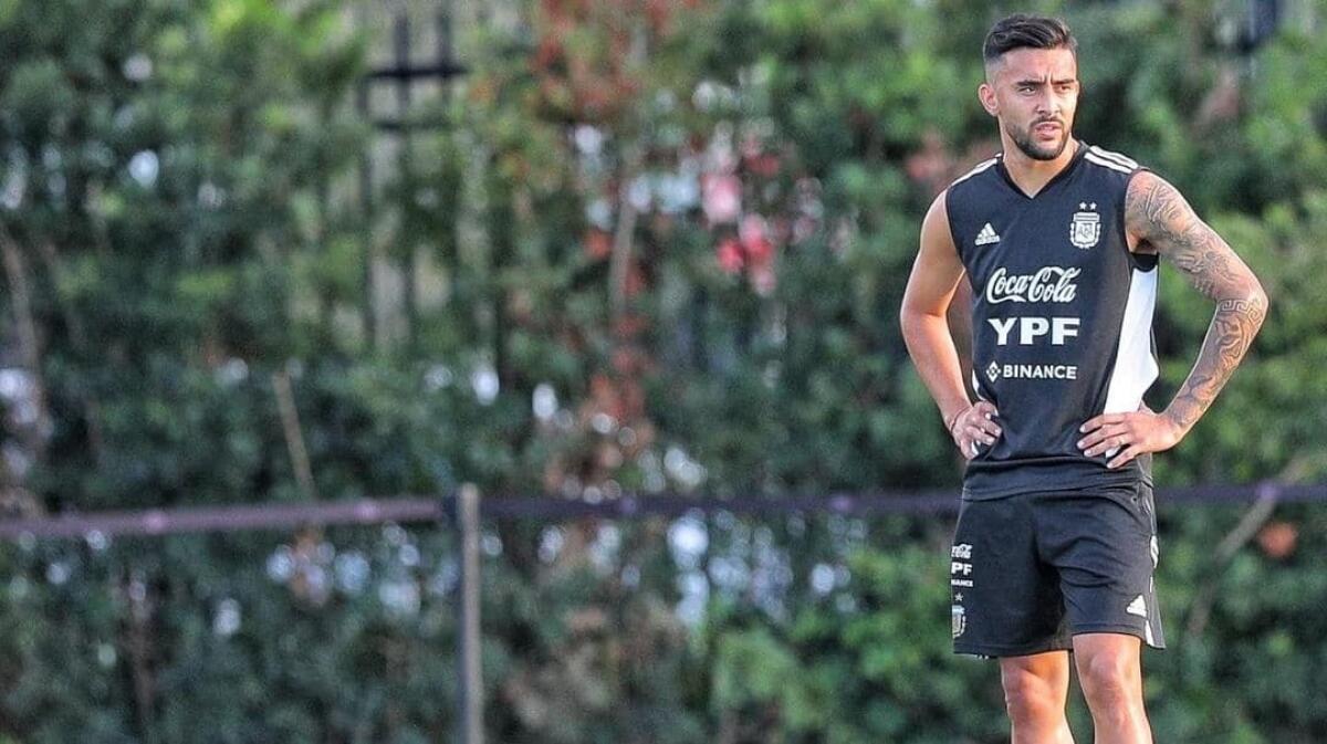 La convocazione senza senso di Nico Gonzalez. L'Argentina lo manda in tribuna in entrambe le partite - 