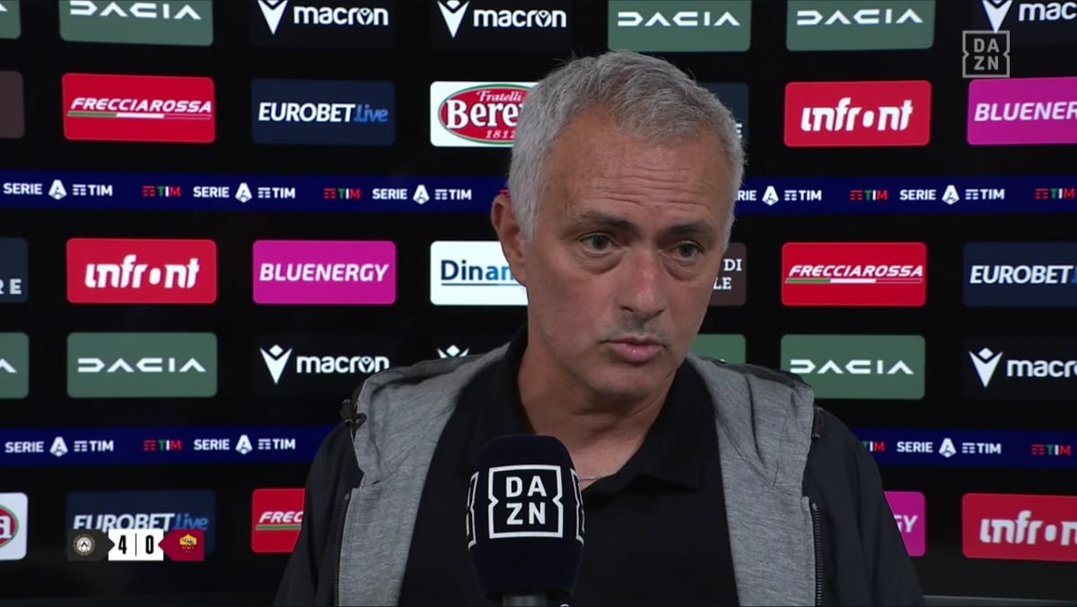 Mourinho rifiuta domande: "Arbitro perfetto per l'Udinese, loro raccattapalle non sono un esempio"