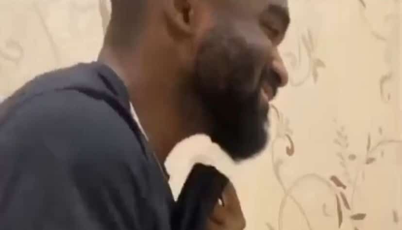 Ikonè spacciato per il protagonista di un video hard. È un falso, non è il giocatore della Fiorentina