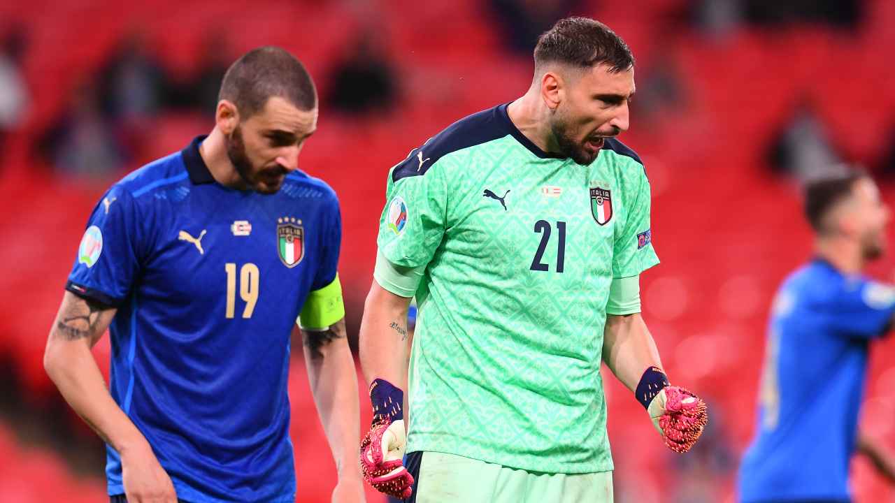 Bonucci difende Donnarumma: "Chi fischia un giocatore della nazionale è una persona senza cervello"
