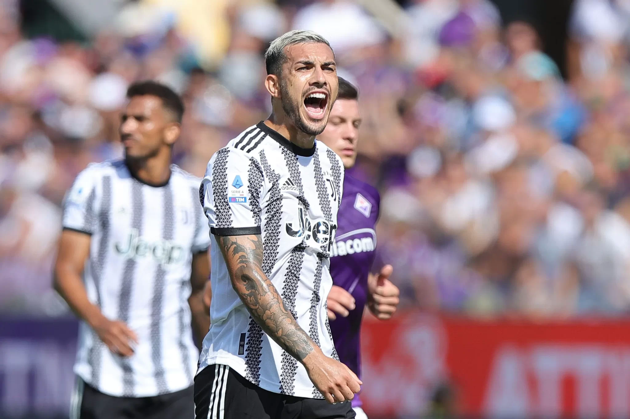 Due anni a due tifosi della Juventus per cori antisemiti durante Fiorentina Juve