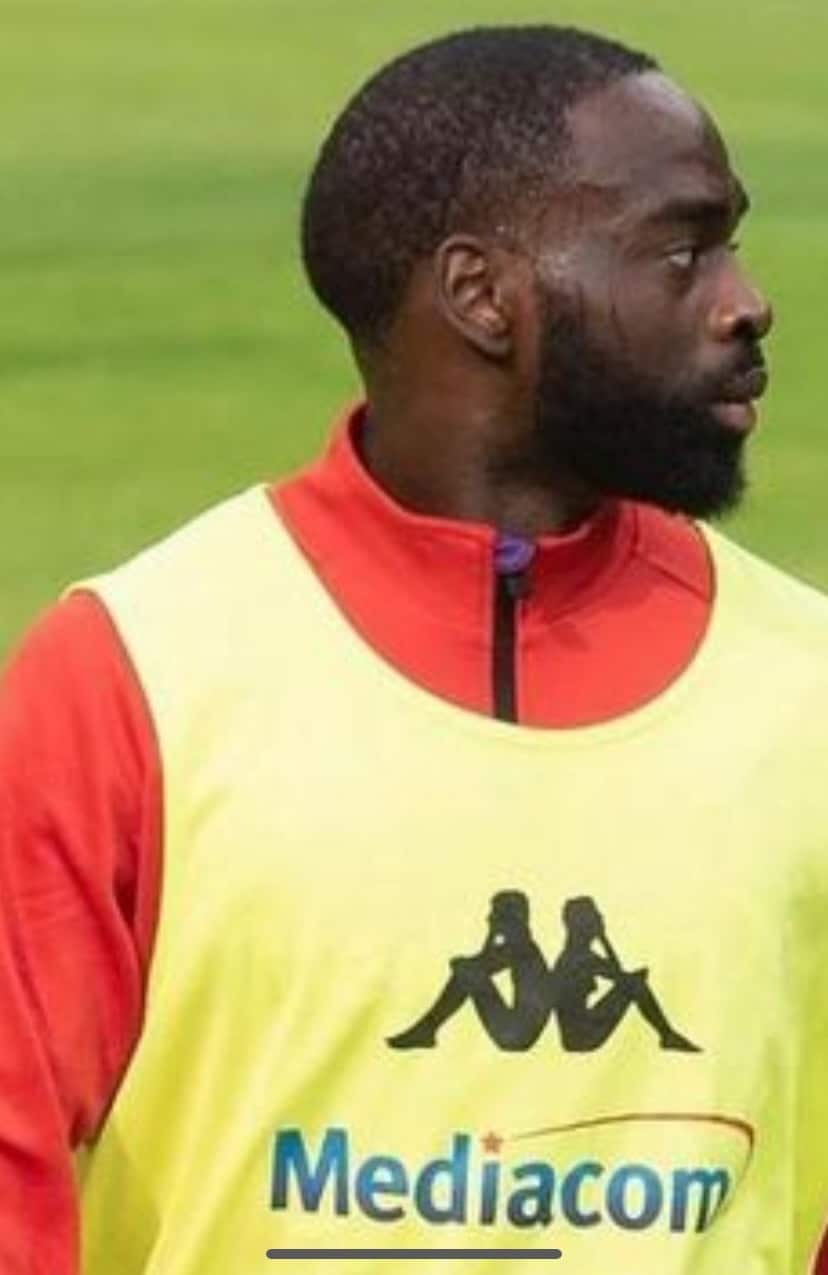 Ikonè spacciato per il protagonista di un video hard. È un falso, non è il giocatore della Fiorentina