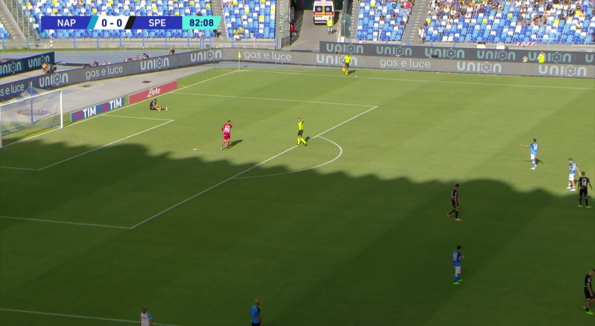 Reca si fa male e i tifosi del Napoli cantano "Devi Morire". Sono gli stessi delle morali fatte a Firenze