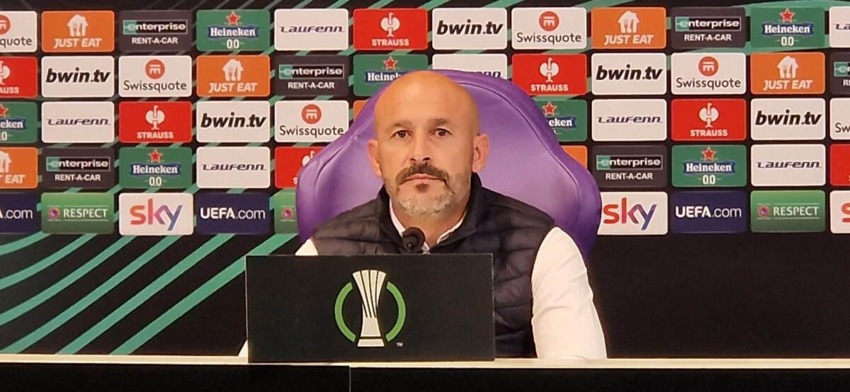 Italiano: "Jovic non voleva essere polemico. Gol subito errore comunicazione tra Igor e Mandragora" - 