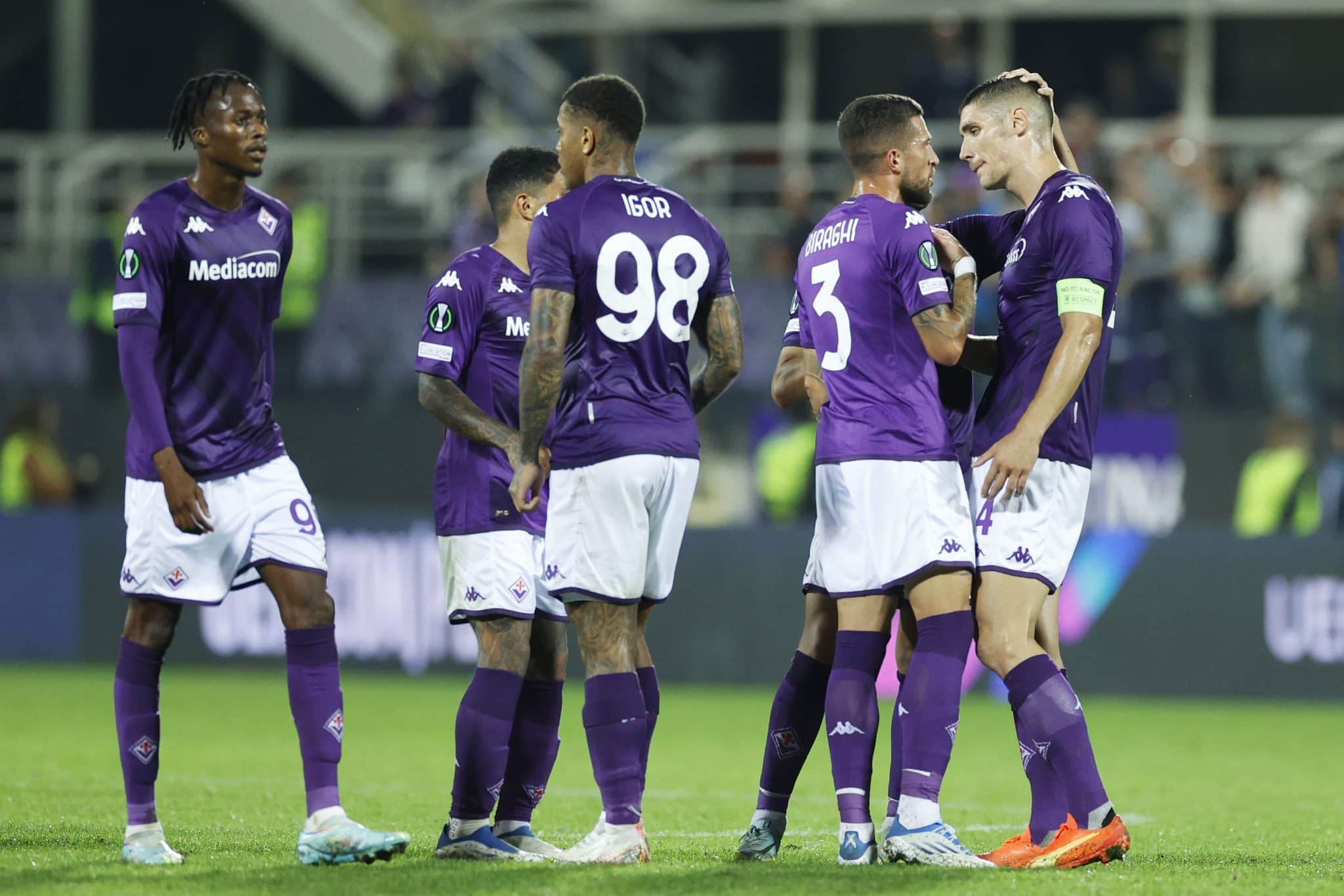 La Nazione scrive: "La Fiorentina vince con il 4-2-3-1. Dodò sulla linea dei mediani e Barak alle di Jovic"